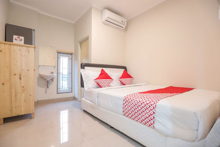 OYO 387 Alfa Guesthouse, South Tangerang