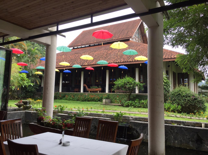 Food & Drinks 4, The La OMA CAFE & HOTEL, Bandung