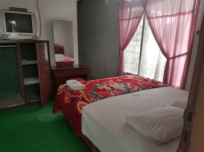 Bedroom 2, Kaliaga Bungalow, Karo