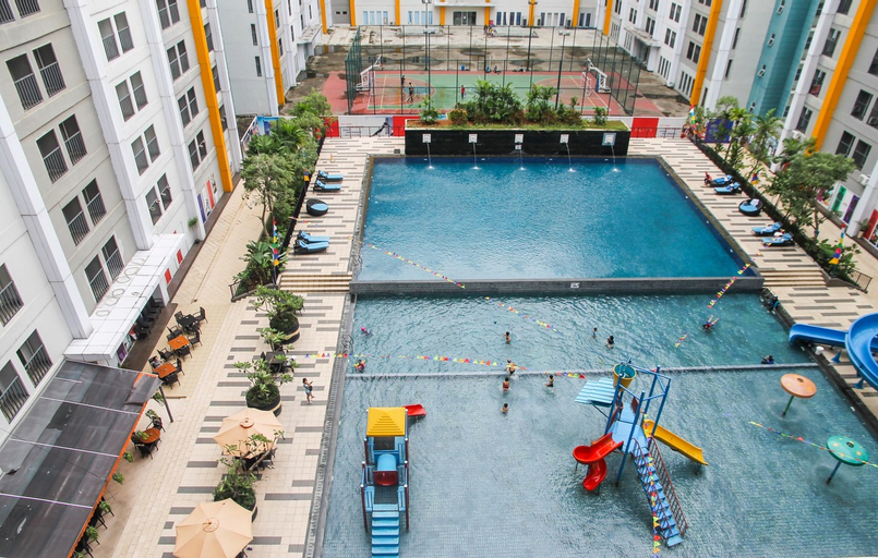 Pool View Studio Apartment Ara Residence near Gading Serpong By Travelio, Tangerang