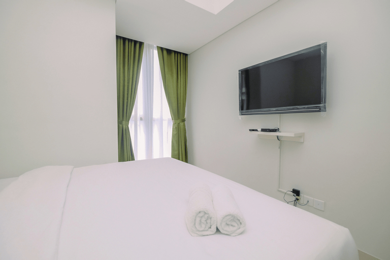 New Furnished 1BR Apartment at Gold Coast near PIK By Travelio, Jakarta Utara