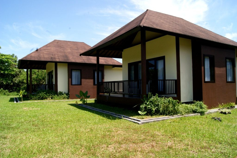 Exterior & Views 2, Manado Nusantara Diving Centre Resort & Spa, Manado