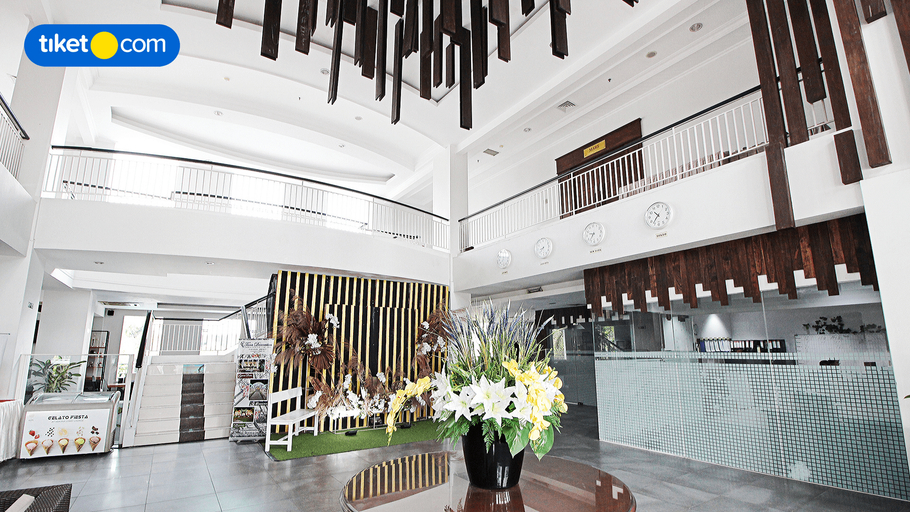 The Sun Hotel Sidoarjo, Sidoarjo