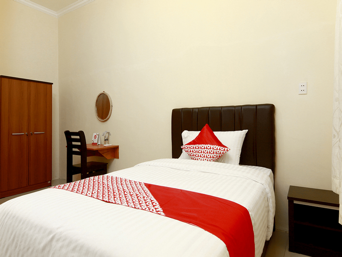 OYO 1332 Almonsari Residence, Medan