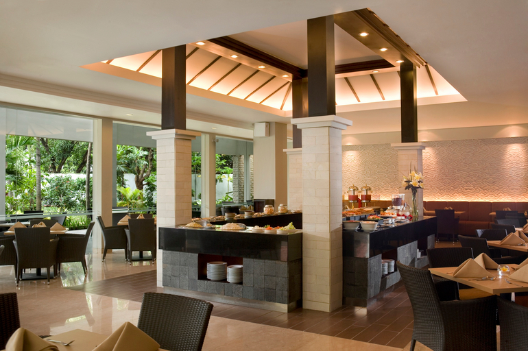 Food & Drinks 5, Hotel Santika Cirebon, Cirebon