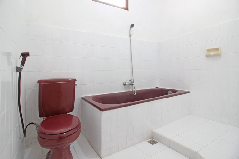 Bathroom 4, RedDoorz Plus @ Taman Siswa 3, Yogyakarta