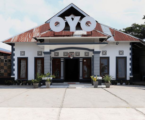 OYO 956 Penginapan Eby, Padang Pariaman