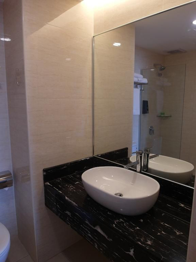 Bathroom 3, Metro Hotel @ KL Sentral, Kuala Lumpur