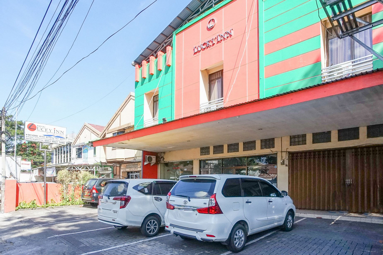 Hotel Lucky Inn Manado, Manado