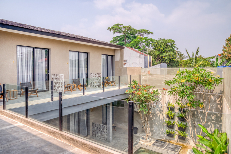 RedDoorz Premium @ Cilandak Timur 2, South Jakarta