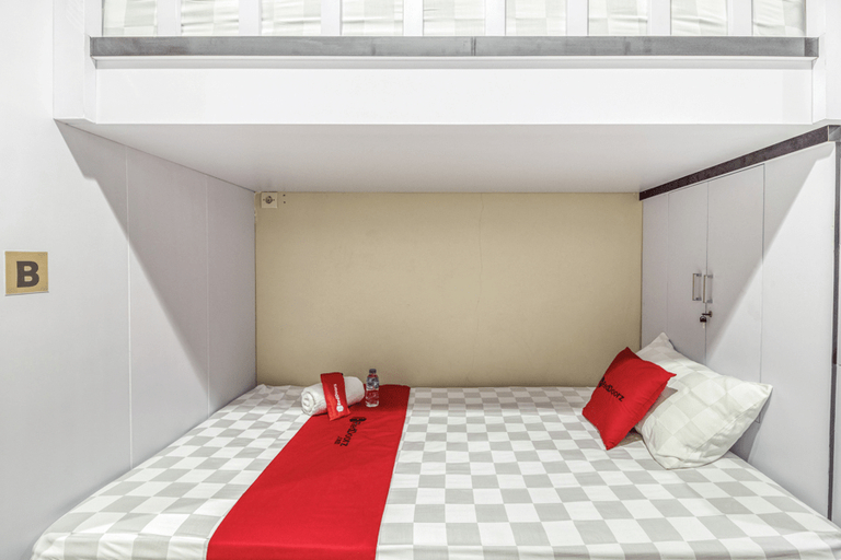 Bedroom 4, RedDoorz near Jogja National Museum, Yogyakarta