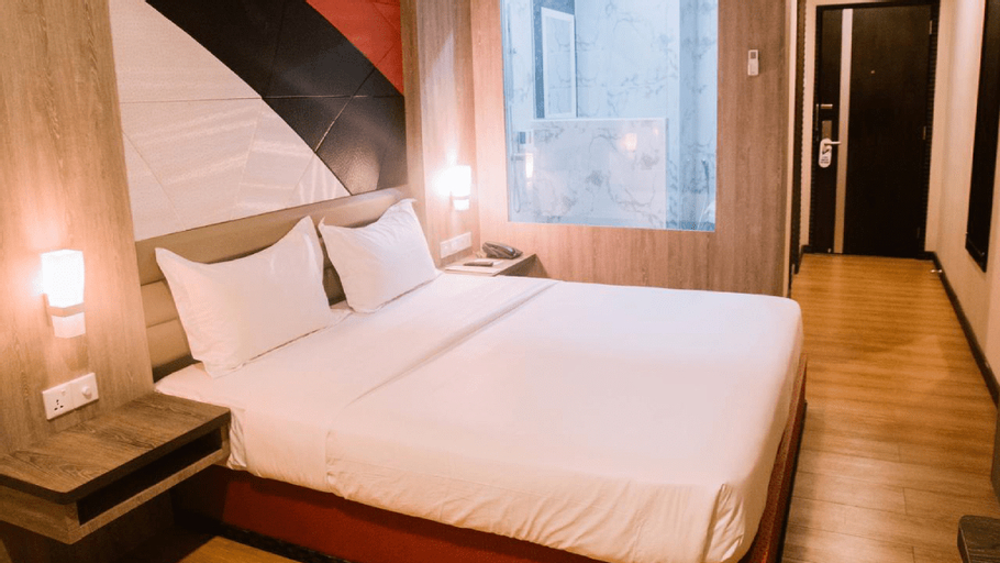 The Golden Bay Hotel Batam, Batam