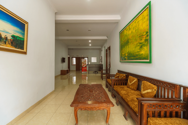 RedDoorz Syariah @ Jalan Dr Mansyur Medan, Medan
