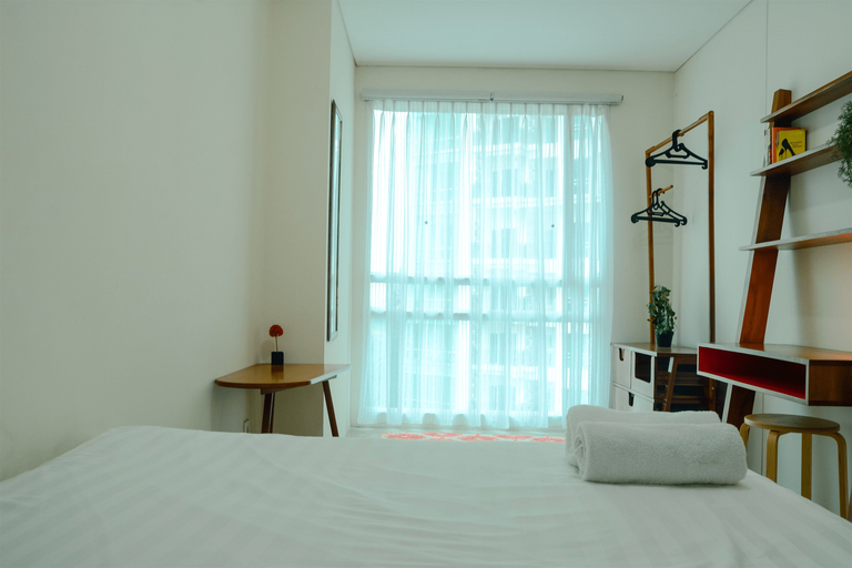 1BR Woodland Park Residence Kalibata View Swimming Pool By Travelio, Jakarta Selatan