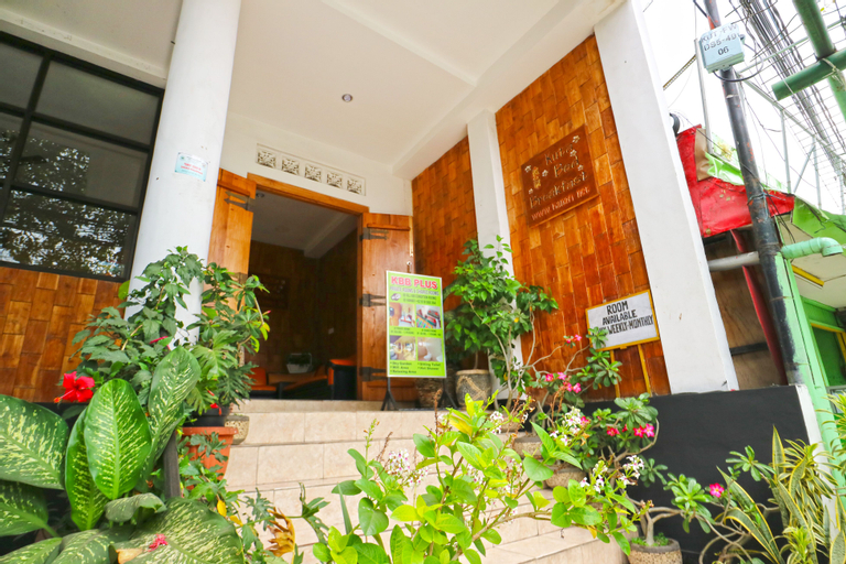 Kuta Bed & Breakfast PLUS, Badung