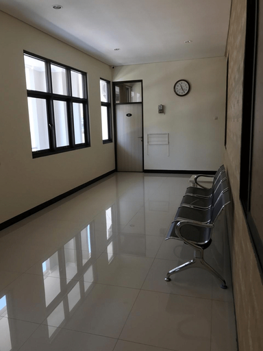 Kost and Homestay Putri D'Oasis (Depan Kampus Petra), Surabaya