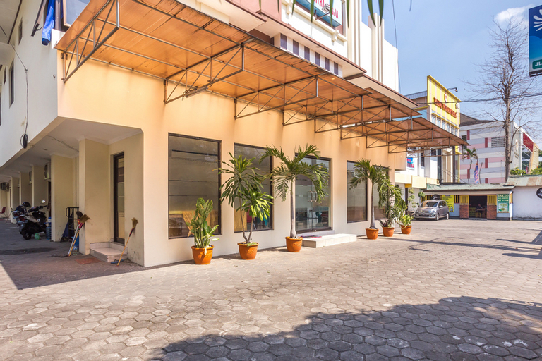 Exterior & Views 4, RedDoorz near XT Square 2, Yogyakarta
