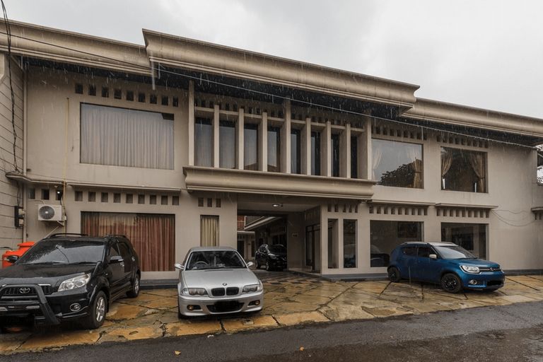 RedDoorz Syariah near Taman Air Mancur Bogor, Bogor