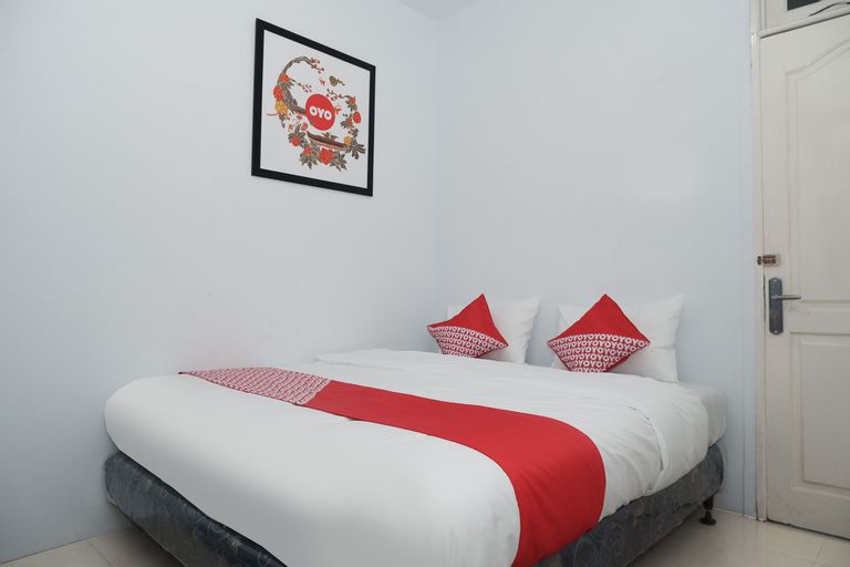 Bedroom 1, OYO 682 Ceria Homestay Syariah, Semarang