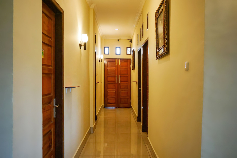 Public Area 3, OYO 733 Mina Homestay, Bukittinggi