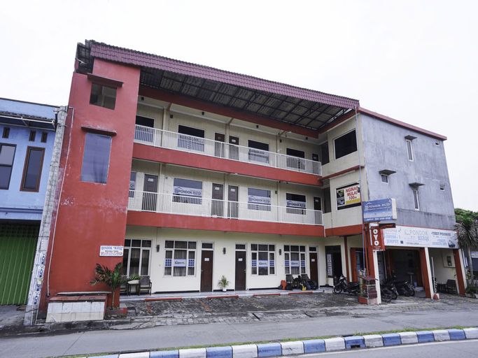 Pondok Rizqi Syariah, Surabaya
