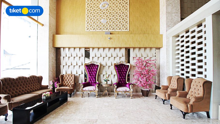 Travellers Hotel Phinisi Makassar, Makassar