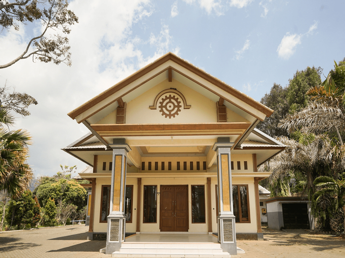 OYO 1483 Hotel Bumi Bermi Permai, Probolinggo