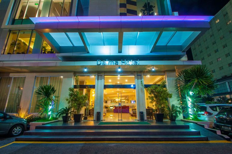 Daima Hotel Padang, Padang