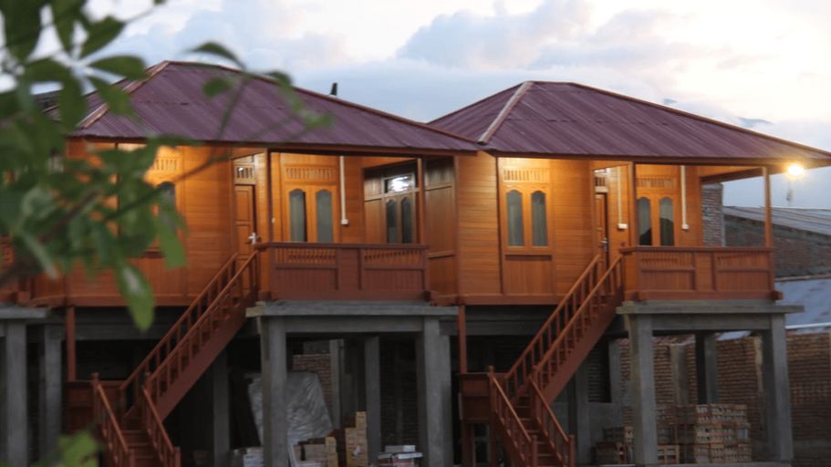 GRANADA INN PALU, Palu