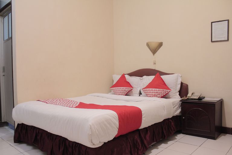 OYO 181 Wisma Bintang Near RSUD Johar Baru, Central Jakarta