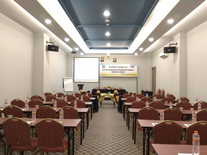 Business Facilities 24