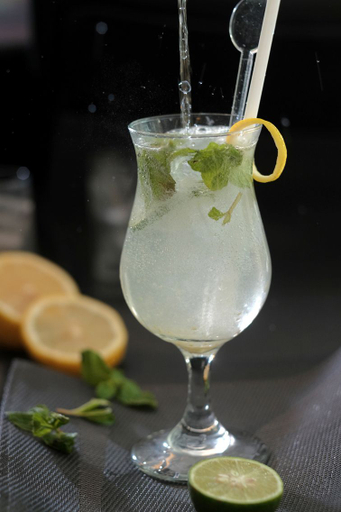 Megaland Hotel Solo - Food & Drinks