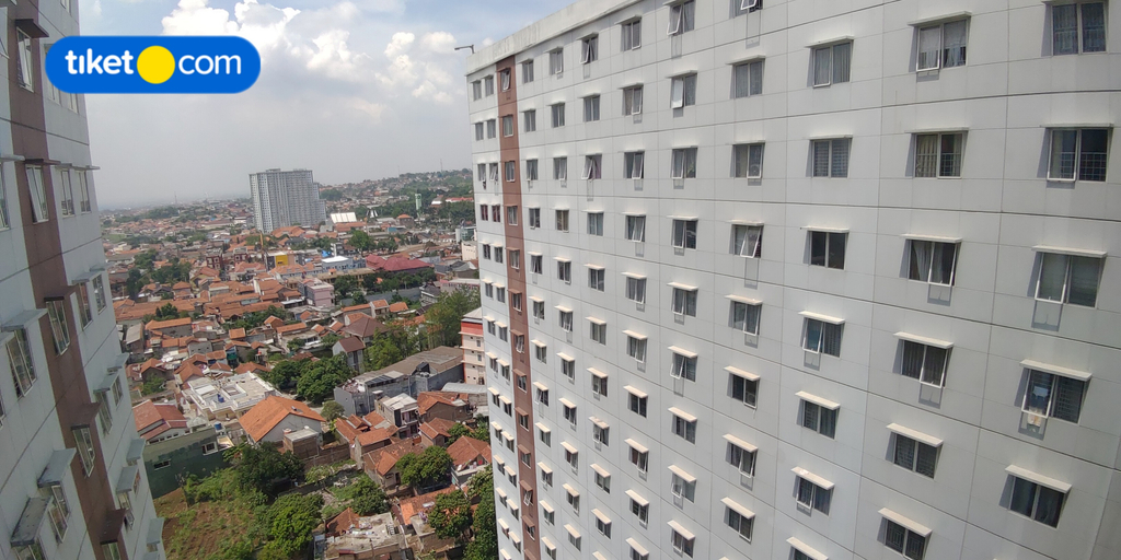 2BR at Pinewood Apartment Jatinangor by Amadda, Sumedang