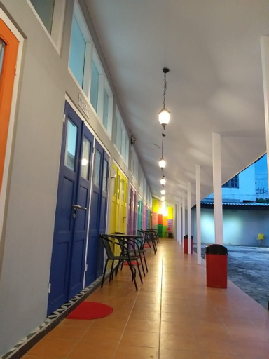 Exterior & Views 26