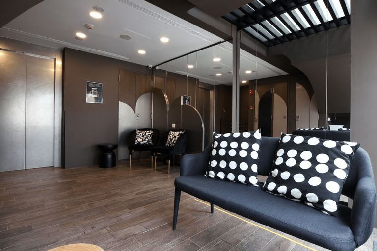 ST Signature Bugis Beach (SG Clean Certified), Singapura