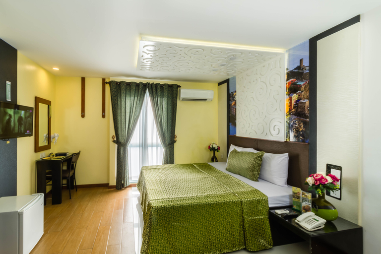 Bedroom 12