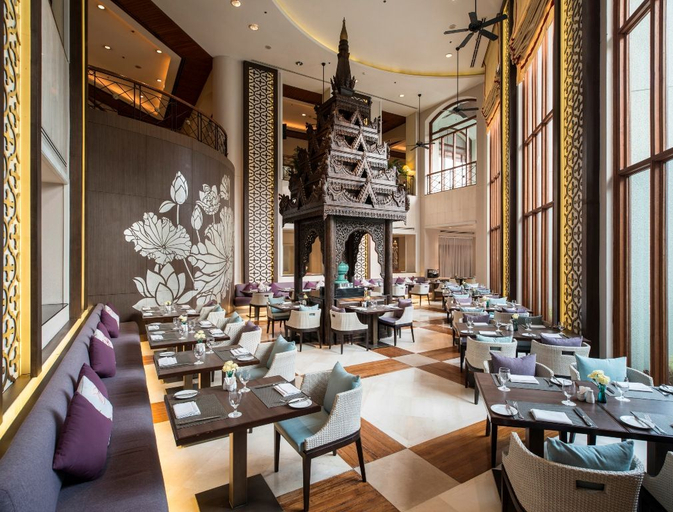 Food & Drinks 3, Chatrium Hotel Royal Lake Yangon, Yangon