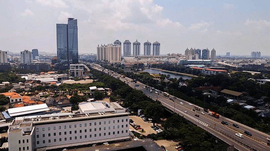 Studio Sunter Park View Apartment Near Mall Of Indonesia Kelapa Gading By Travelio, North Jakarta