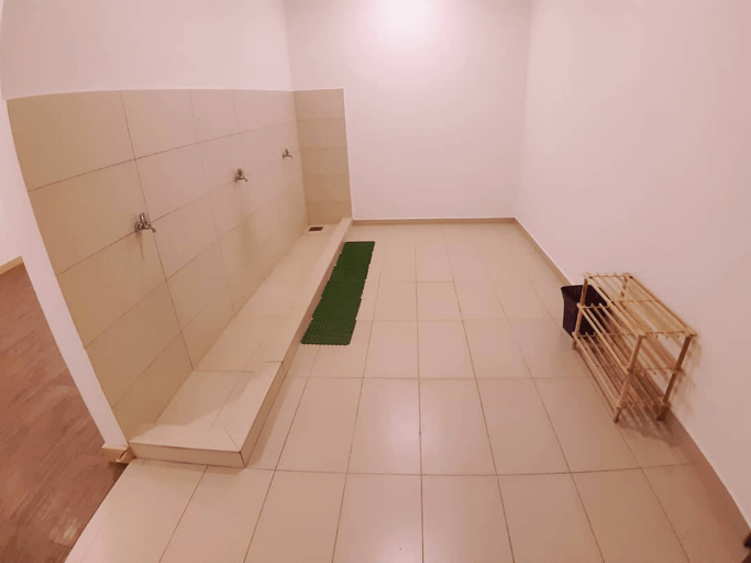 Bathroom 4, 1 Orange Hotel KLIA & KLIA2, Sepang