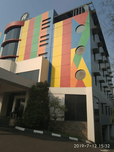 Fiducia Serpong, Tangerang