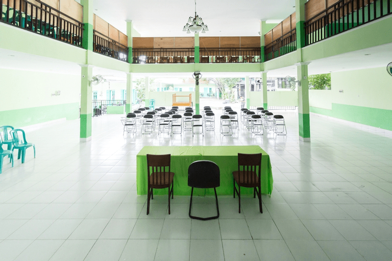 OYO 754 Nur Aziziah Guest House, Balikpapan