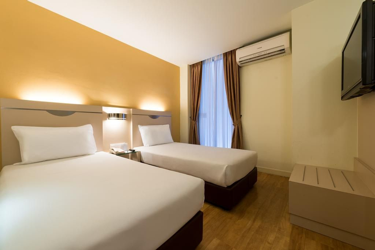 Bedroom 12