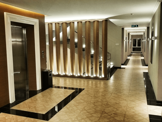 Public Area 3, M Premiere Hotel Dago, Bandung