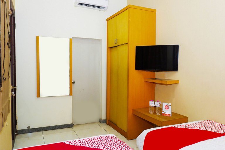 Bedroom 2, OYO 381 House Of Blessing Residence, Semarang