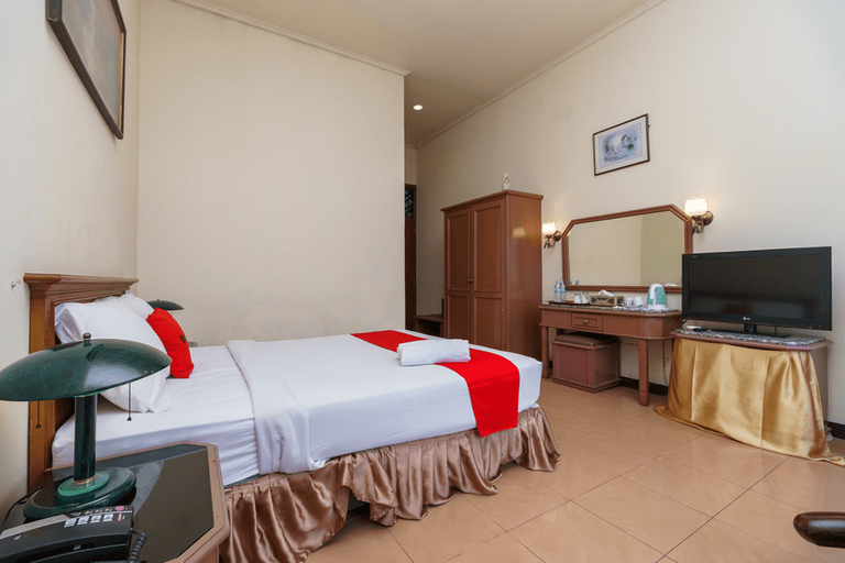 Bedroom 5, RedDoorz near Transmart Pangkal Pinang, Central Bangka