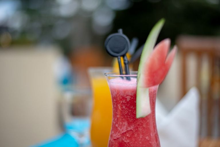Food & Drinks 25