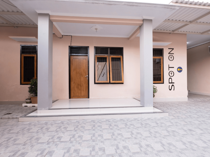 Exterior & Views 2, SPOT ON 1784 TNC Residence Syariah, Lombok