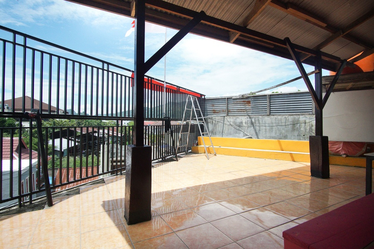 Public Area, RedDoorz near Mal Abepura, Jayapura