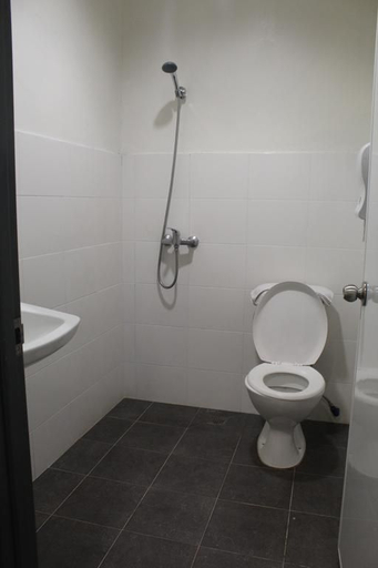 Bathroom 5, Grand Inn Macalister Road, Penang Island