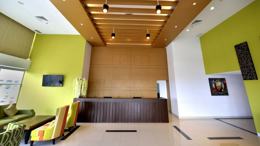 Public Area 5, Whiz Prime Hotel Megamas Manado, Manado